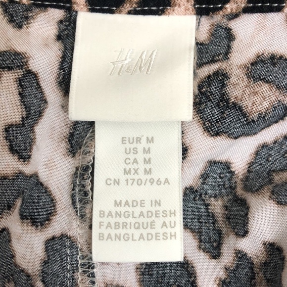 H&M Leopard Print Short Sleeve Loose Fit Shirt Dress - Picture 6 of 7